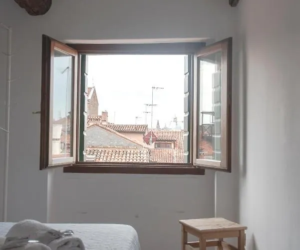 Lion Rooftop Novita' Διαμέρισμα *