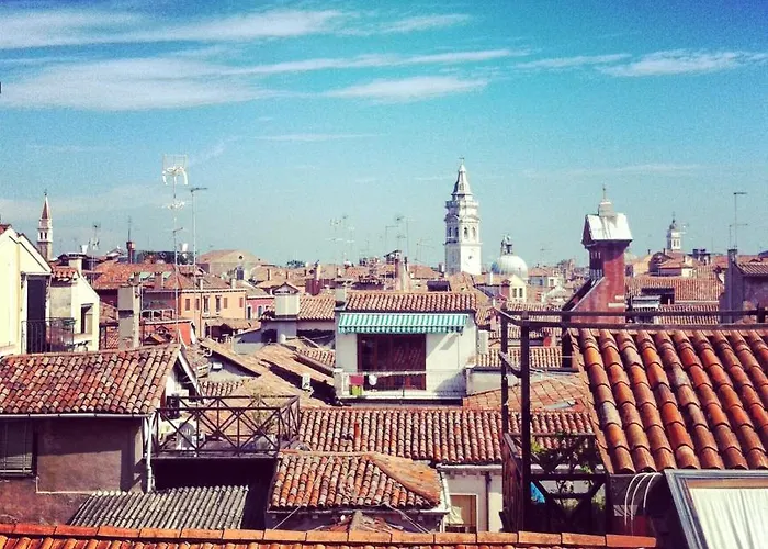 Lion Rooftop Novita' Βενετία